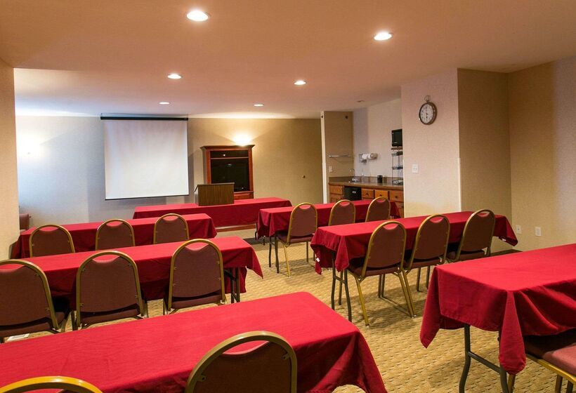 فندق Comfort Inn Warrensburg Station