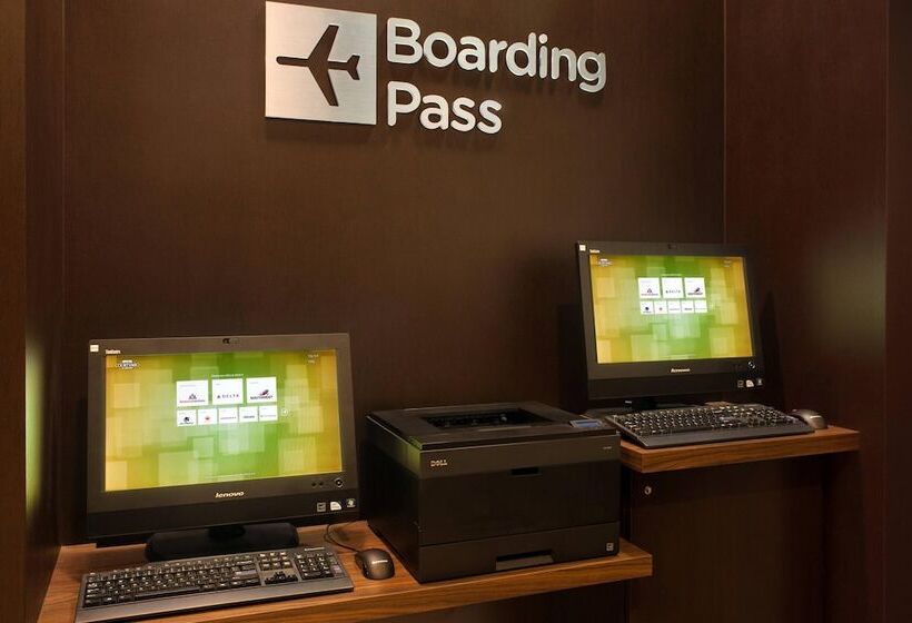 هتل Courtyard By Marriott Baltimore Downtown/inner Harbor