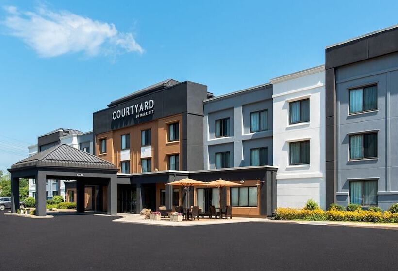 Отель Courtyard Binghamton