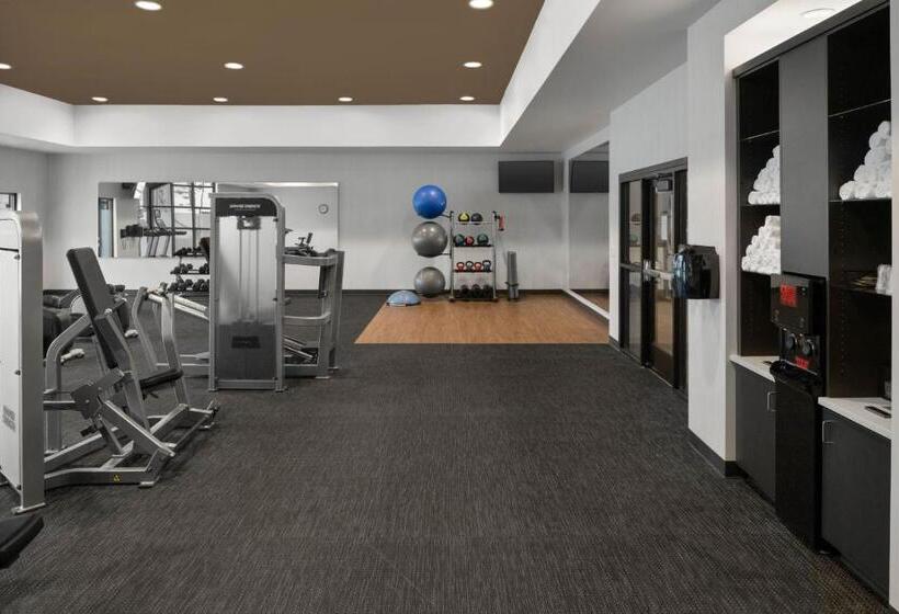 בית מלון כפרי Courtyard Boise Downtown