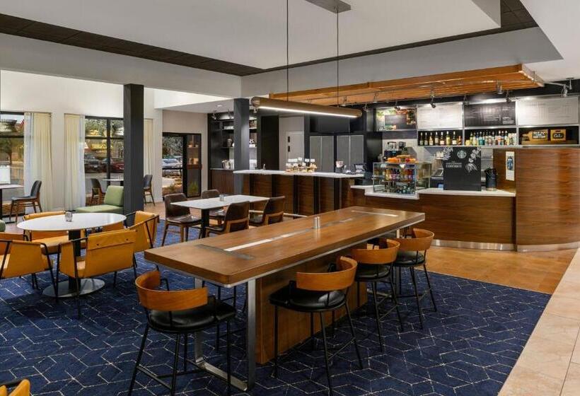 בית מלון כפרי Courtyard Boise Downtown