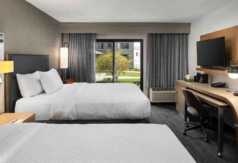 בית מלון כפרי Courtyard Boise Downtown