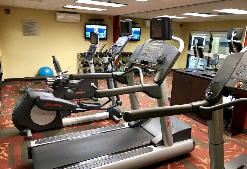 فندق Courtyard Burlington Williston