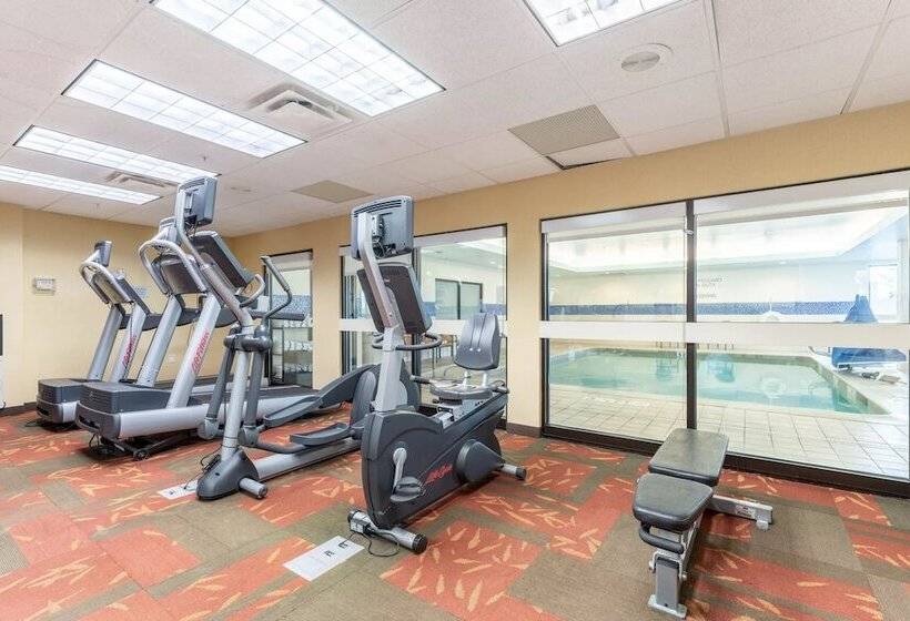 فندق Courtyard Burlington Williston