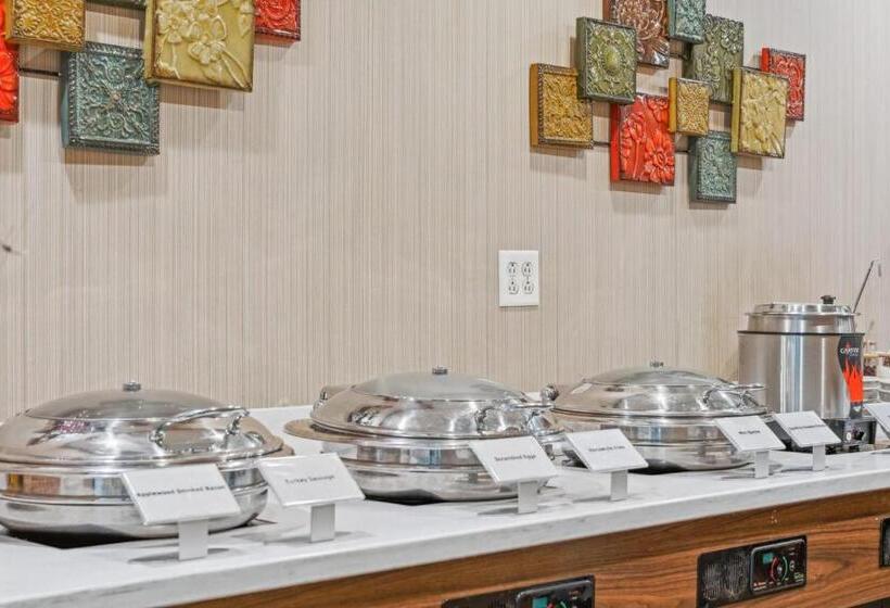 فندق Courtyard Burlington Williston