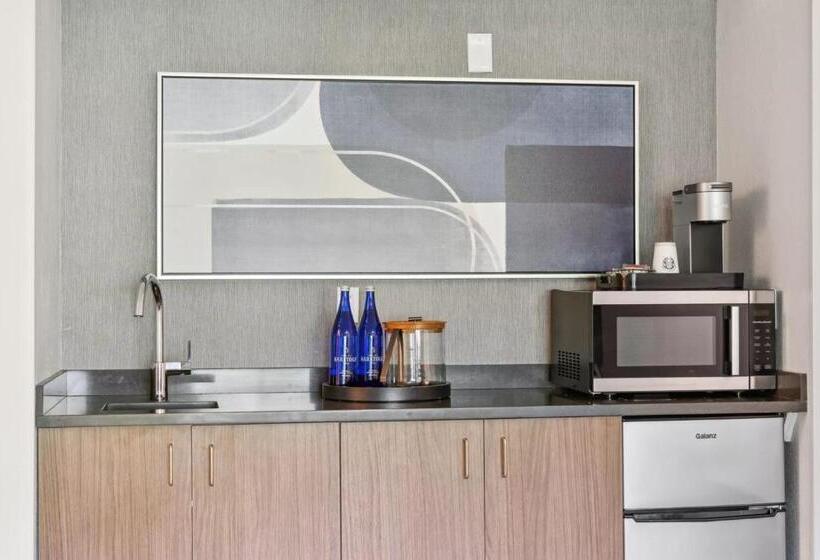 فندق Courtyard Burlington Williston