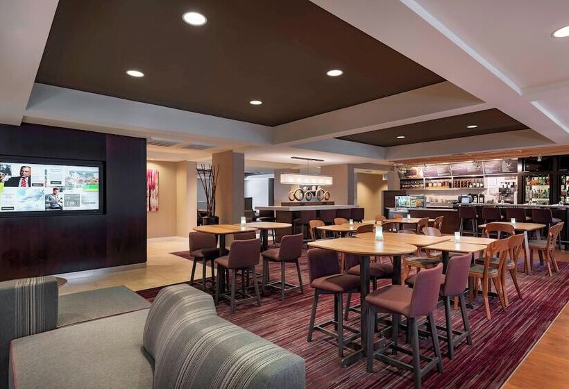 فندق Courtyard Asheville