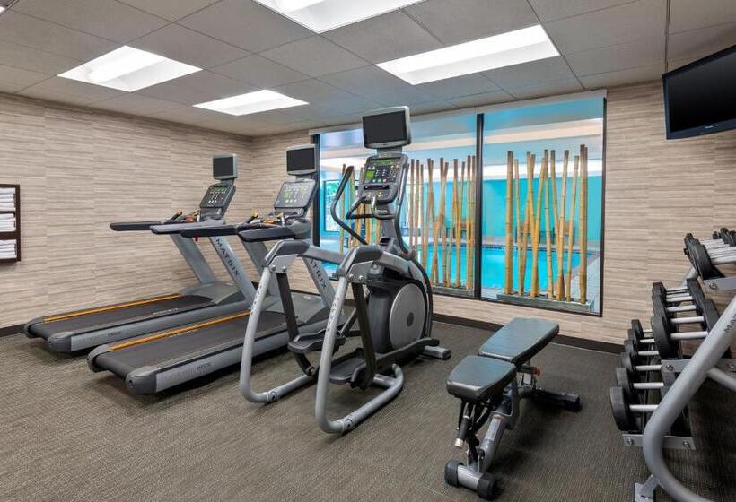 فندق Courtyard Asheville