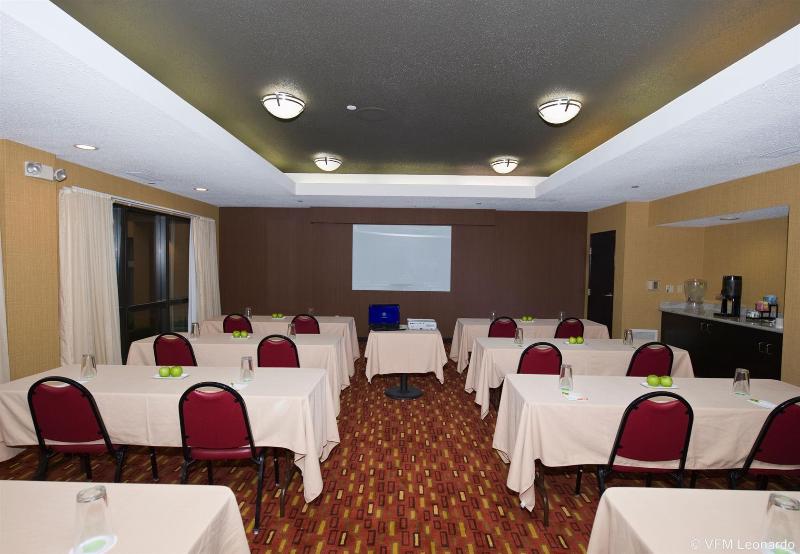 Отель Courtyard By Marriott Austin Round Rock