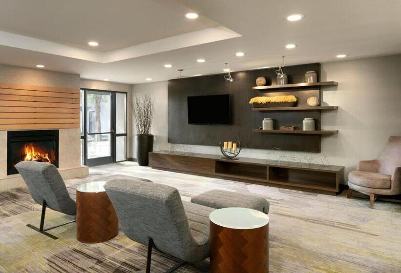 Отель Courtyard By Marriott Austin Round Rock