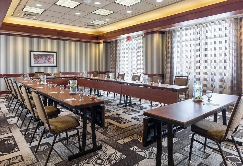 فندق Courtyard Boston Natick