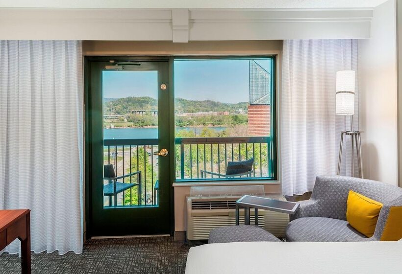 هتل Courtyard By Marriott Chattanooga Downtown