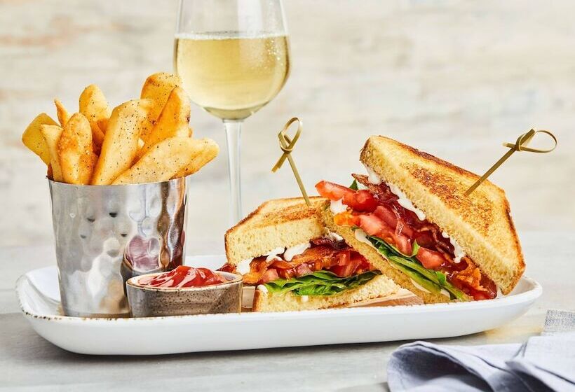 בית מלון כפרי Courtyard By Marriott Charlotte Ballantyne