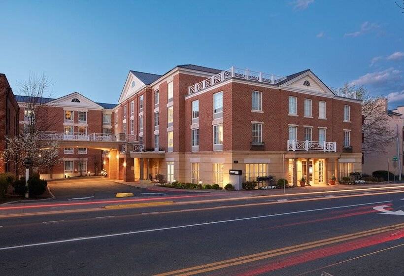 בית מלון כפרי Courtyard By Marriott Charlottesville   University Medical Center