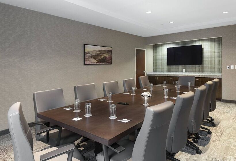 هتل Courtyard By Marriott Charlottesville   University Medical Center