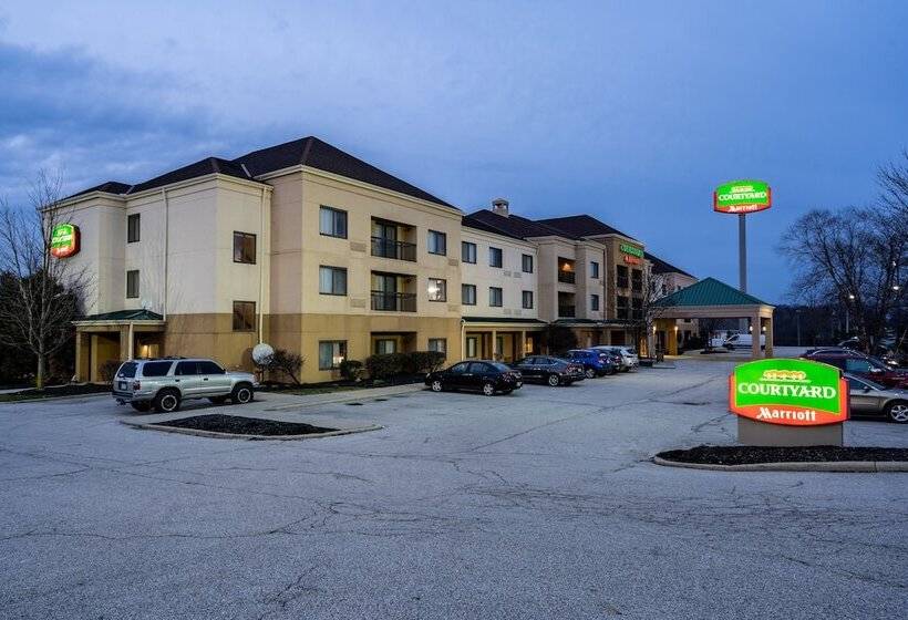 فندق Courtyard By Marriott Cleveland Willoughby