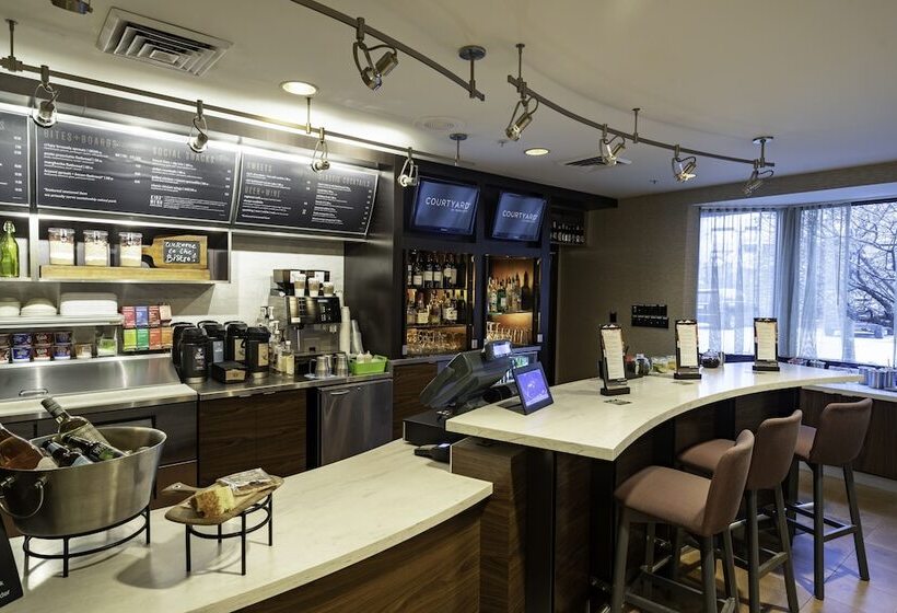 فندق Courtyard By Marriott Cleveland Willoughby