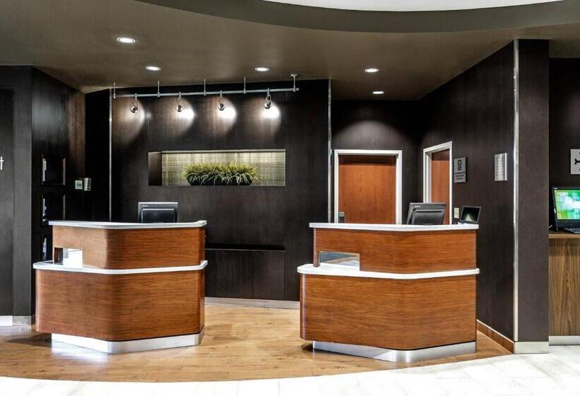 فندق Courtyard Columbus Easton