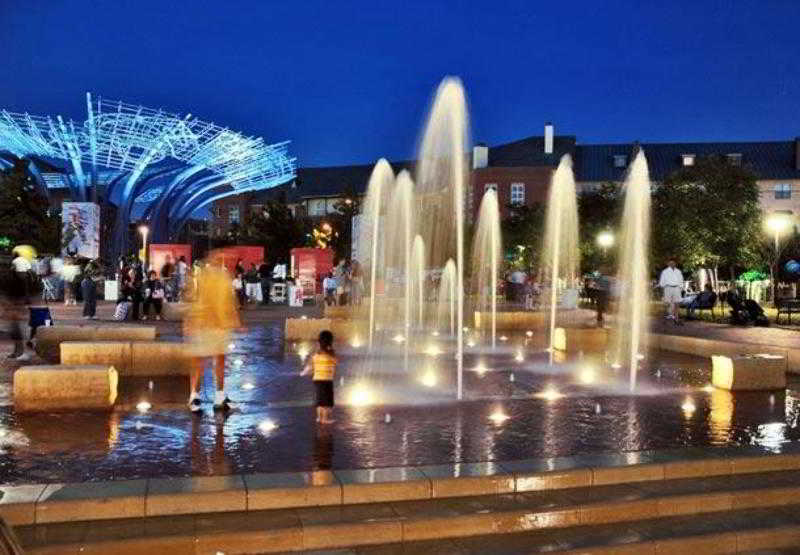 فندق Courtyard Dallas Addison Quorum Drive