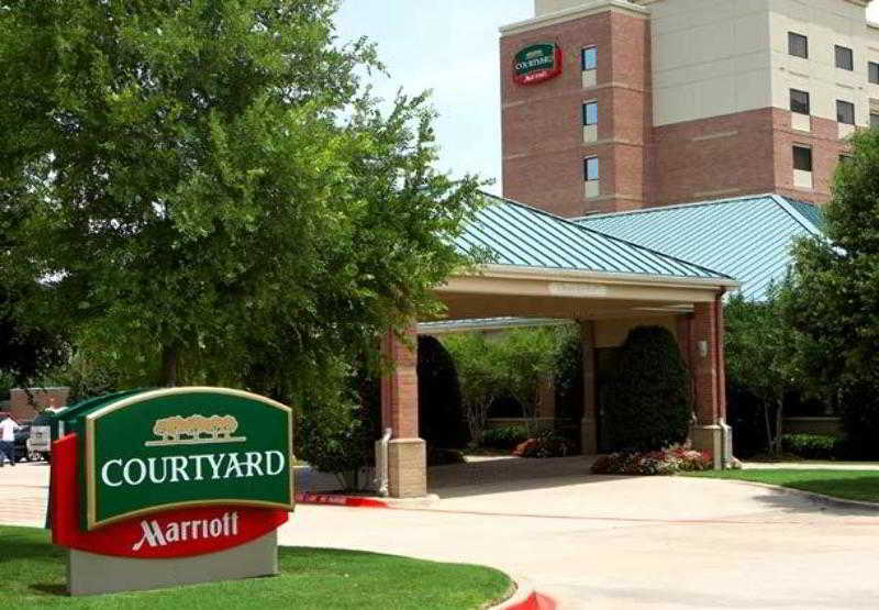 هتل Courtyard Dallas Addison Quorum Drive