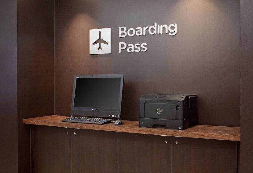 فندق Courtyard Dallas Addison Quorum Drive