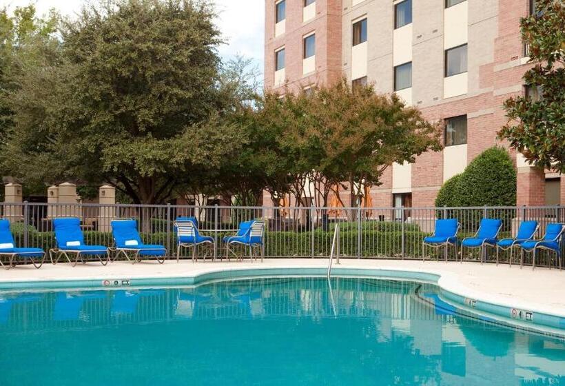 فندق Courtyard Dallas Addison Quorum Drive