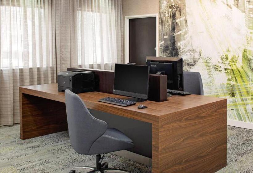 فندق Courtyard Dallas Addison Quorum Drive