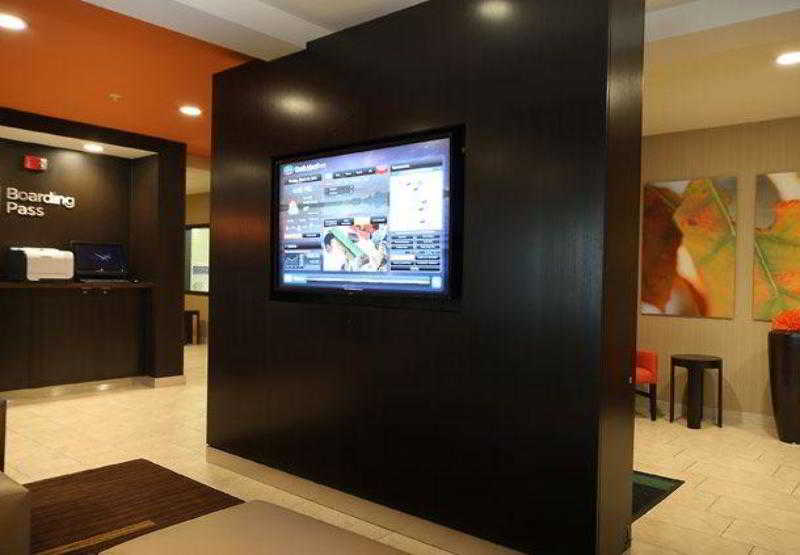 호텔 Courtyard By Marriott Dayton North