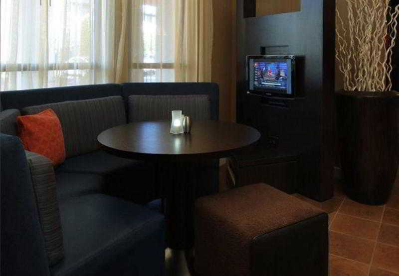 호텔 Courtyard By Marriott Dayton North