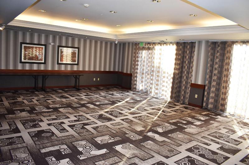 فندق Courtyard Denver South Park Meadows Mall