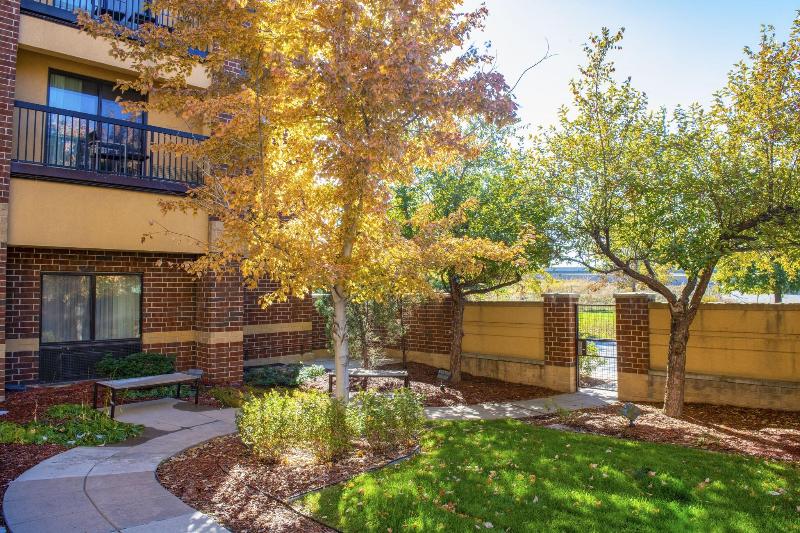 فندق Courtyard Denver South Park Meadows Mall