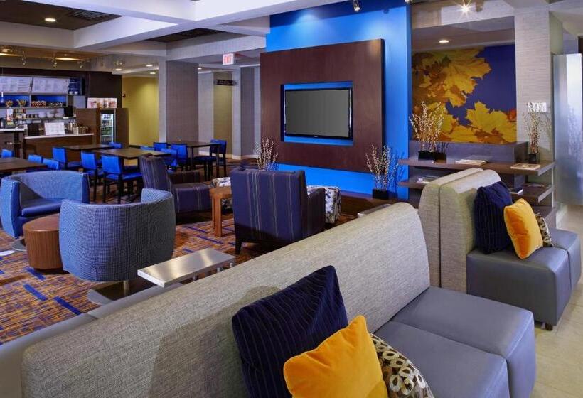 هتل Courtyard Newark Granville