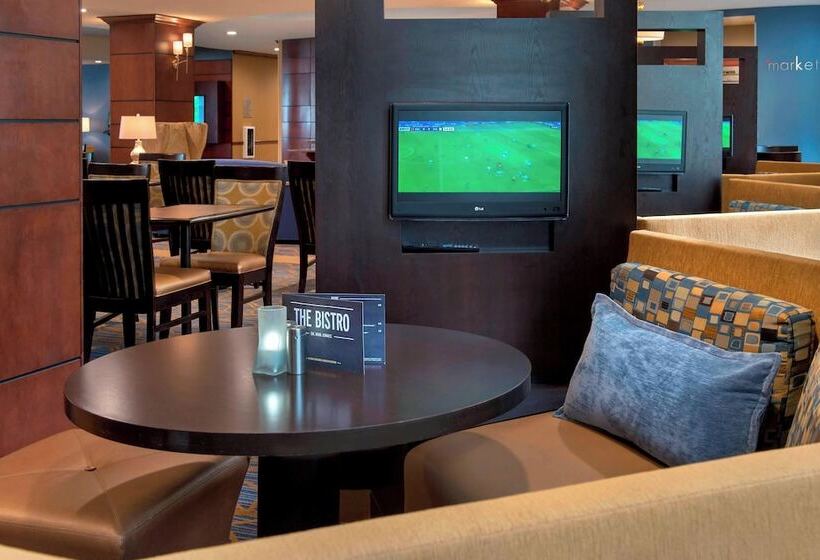 فندق Courtyard By Marriott Saratoga Springs