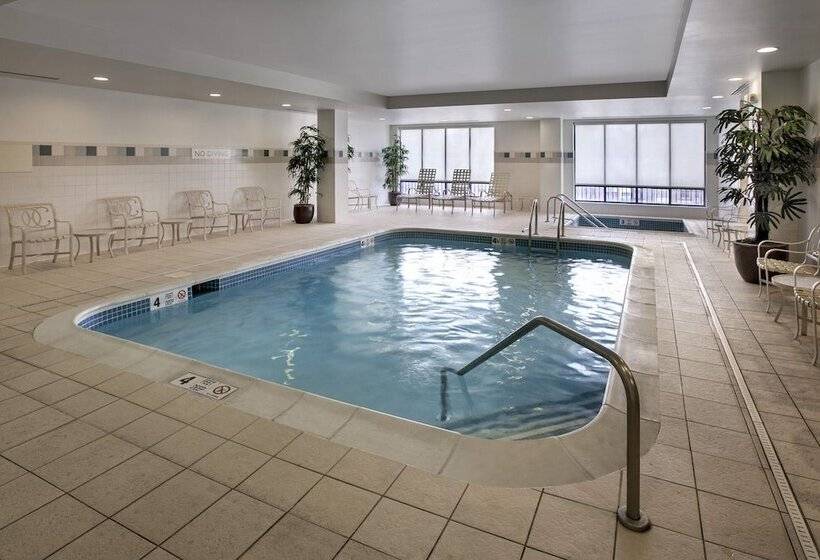 فندق Courtyard By Marriott Saratoga Springs