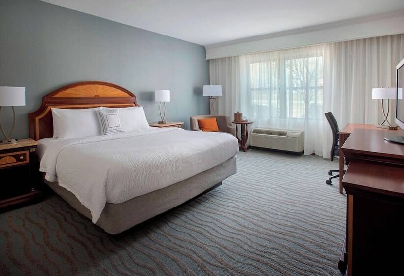 فندق Courtyard By Marriott Saratoga Springs