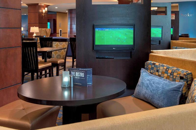 فندق Courtyard By Marriott Saratoga Springs