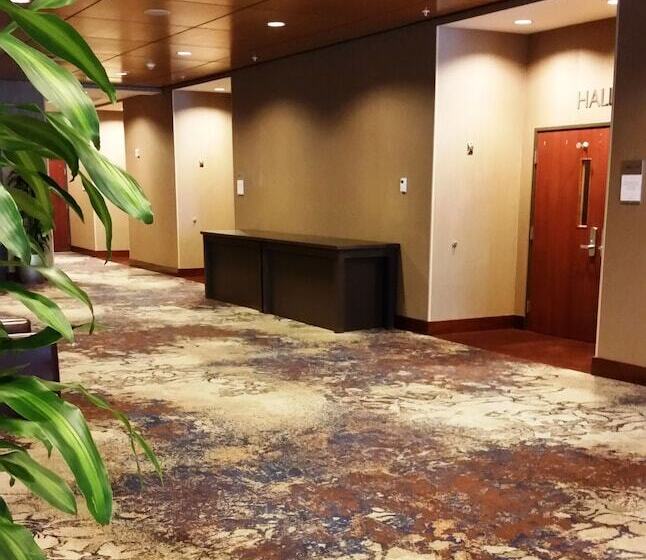 فندق Courtyard By Marriott Seattle Bellevue/downtown