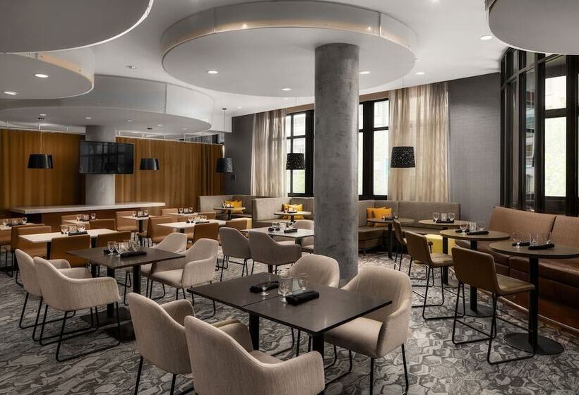 فندق Courtyard By Marriott Seattle Bellevue/downtown