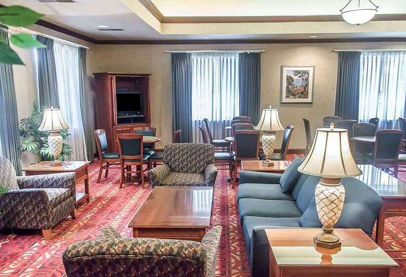 فندق Days Inn By Wyndham Austintown