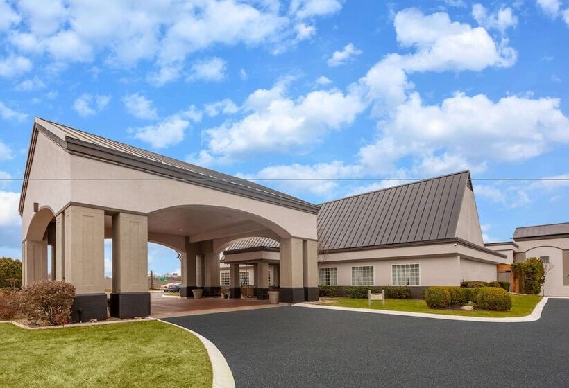 فندق Days Inn By Wyndham Austintown