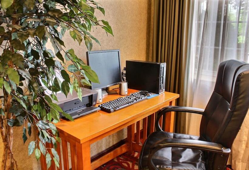 فندق Days Inn By Wyndham Austintown