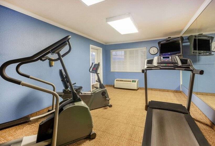 فندق Days Inn By Wyndham Austintown