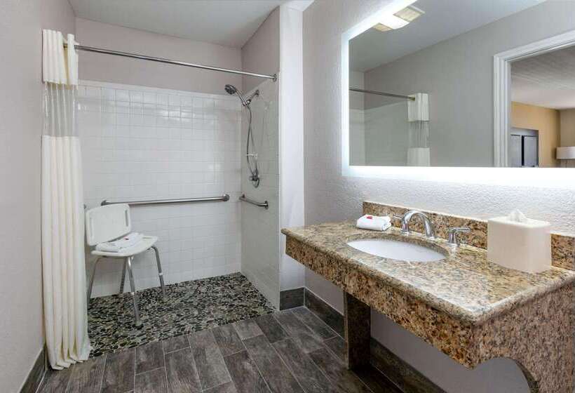 בית מלון כפרי Days Inn By Wyndham Granbury