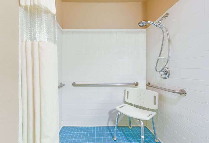 호텔 Days Inn By Wyndham Granbury