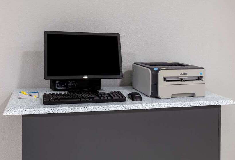 בית מלון כפרי Days Inn By Wyndham Granbury