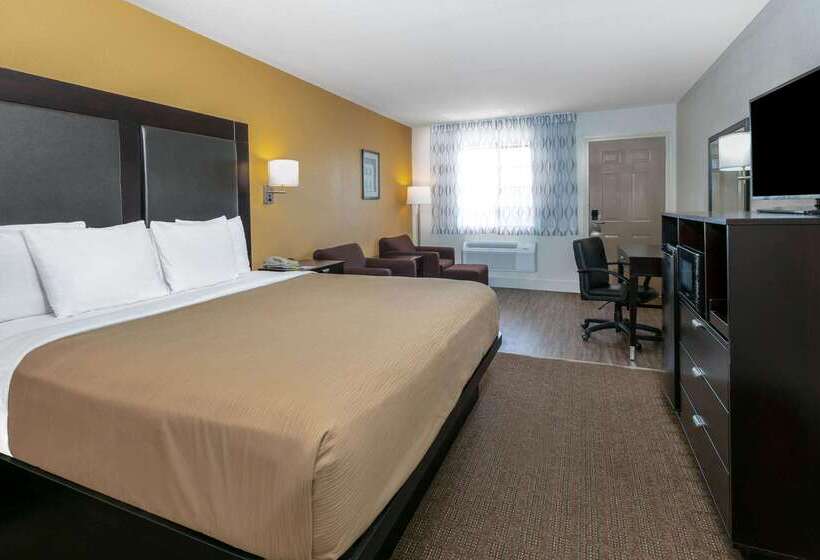 בית מלון כפרי Days Inn By Wyndham Granbury