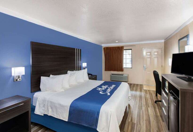 호텔 Days Inn & Suites By Wyndham Braunig Lake