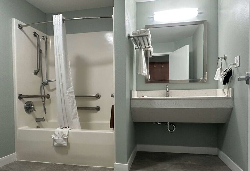 فندق Days Inn & Suites By Wyndham Jennings