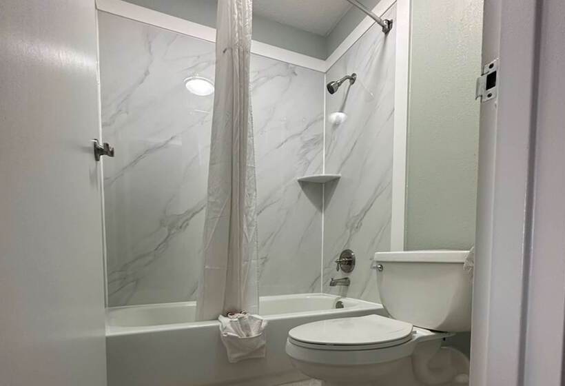 فندق Days Inn & Suites By Wyndham Jennings