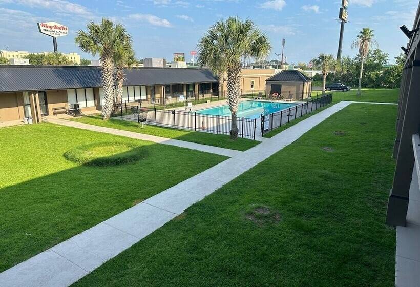 فندق Days Inn & Suites By Wyndham Jennings